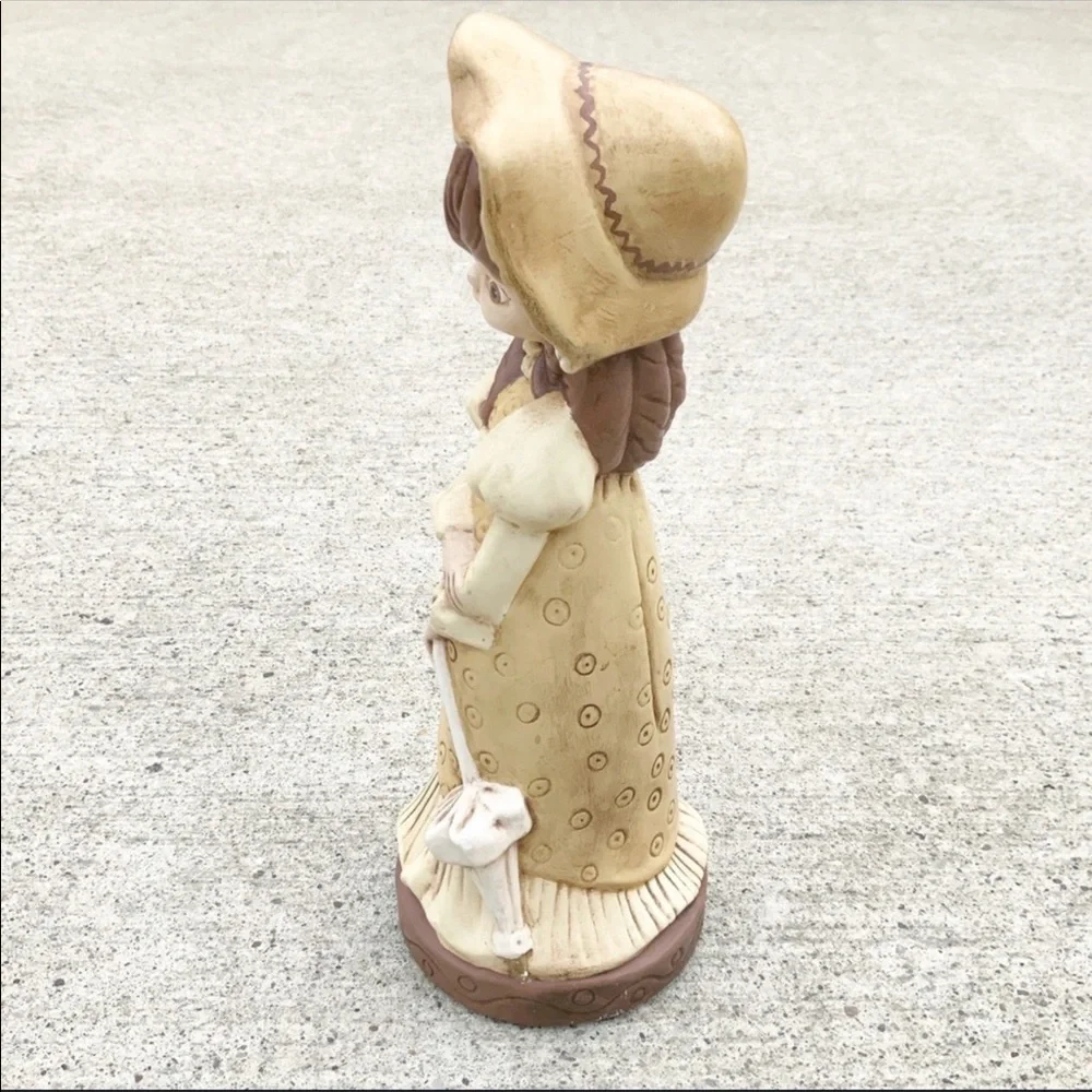 Vintage 70’s girl with hat and umbrella figure southern belle - Picture 5 of 9